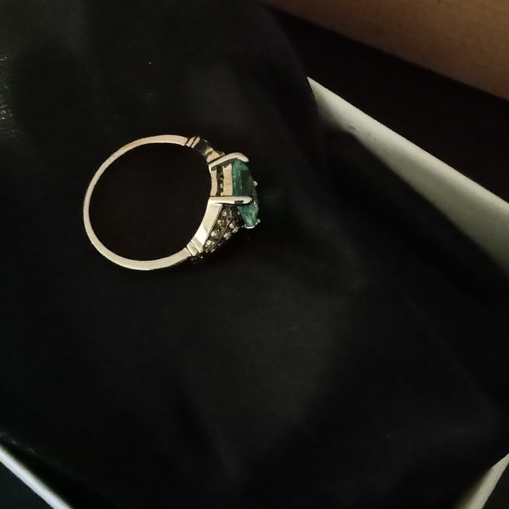 Gemstone Ring - image 5